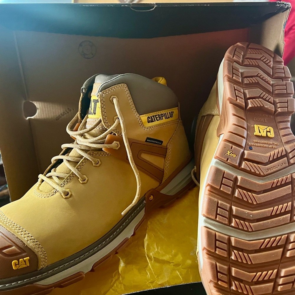 Caterpillar Excavator SLT Boots